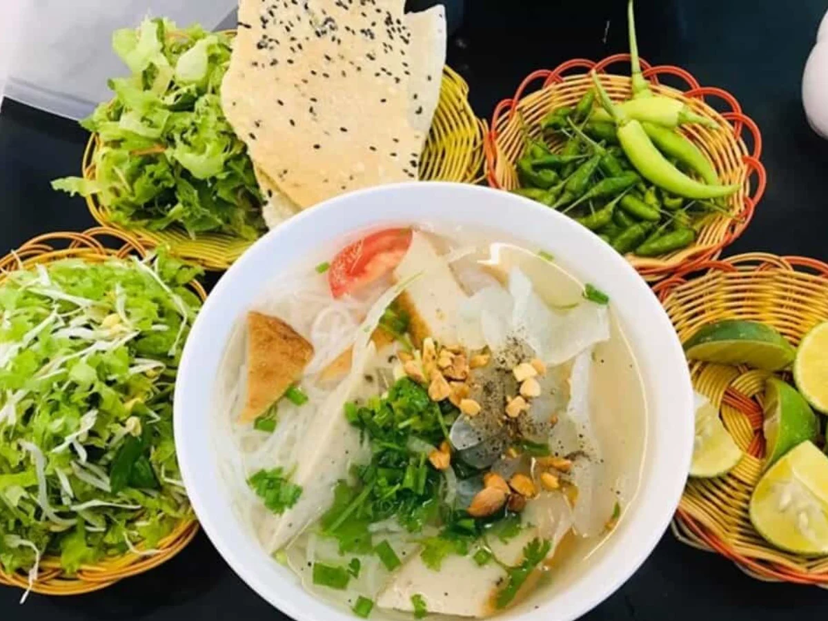 Trọn Vị Biển Khơi Với Top 10 Quán Bún Sứa Nha Trang Ngon Nức Tiếng