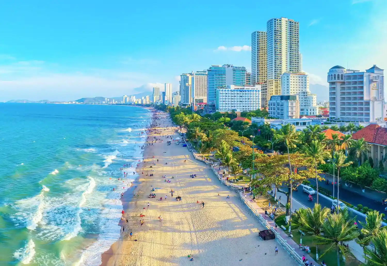 Bắt Trọn Khoảnh Khắc Giao Mùa: Cẩm Nang Thời Tiết Nha Trang Cho Kỳ Nghỉ Hoàn Hảo