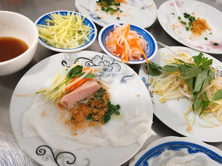 Những con hẻm street food ở Nha Trang nức tiếng, bạn đã thử qua chưa?